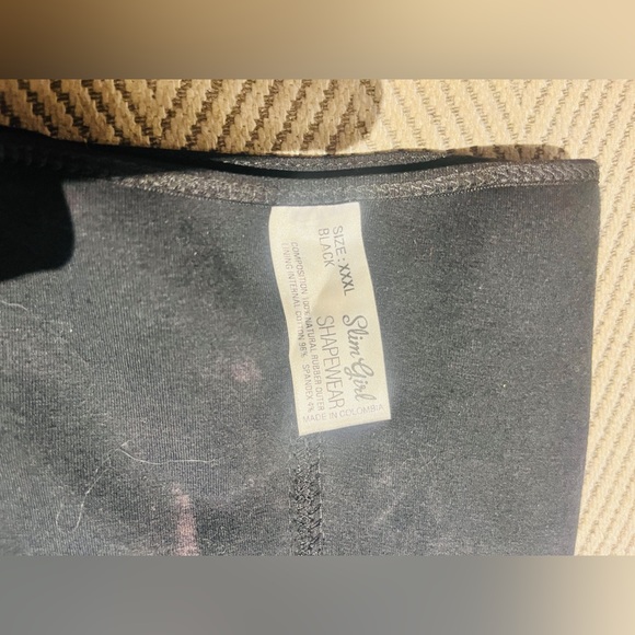 Sweat shaper, triple row with hook and eye - Picture 2 of 5